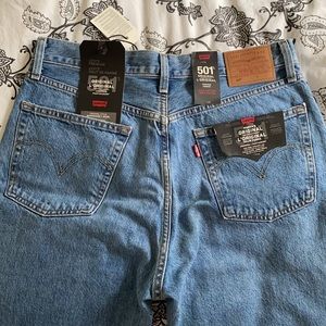 NEW Levi’s 501 Crop High Rise Straight Mom Jeans